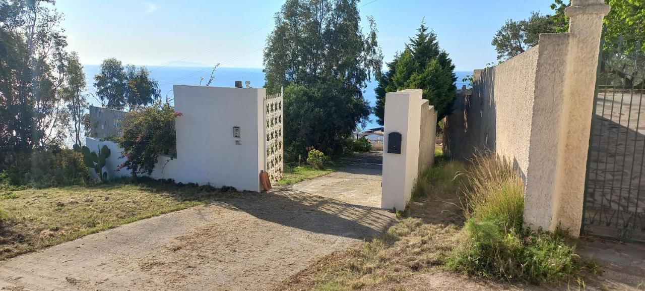 Casa Scirocco Villa Месина Екстериор снимка